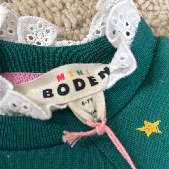 Mini Boden Green Crewneck Sweater with Embroidered Deer and Floral Yoke - Picture 2 of 3